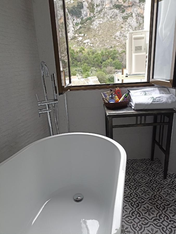 El Hechizo Del Bailon Guest House Zuheros Luaran gambar